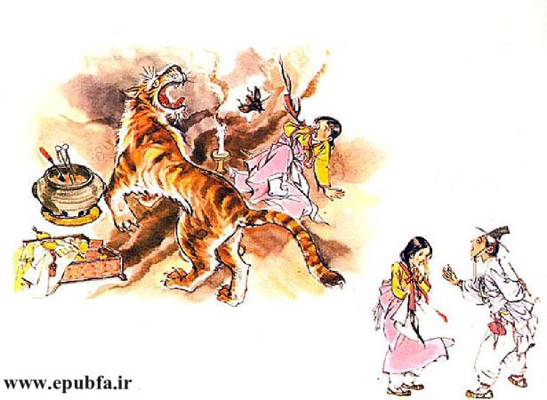 ببری در کوه پشت این خانه است که هر شب از کوه سرازیر میشود